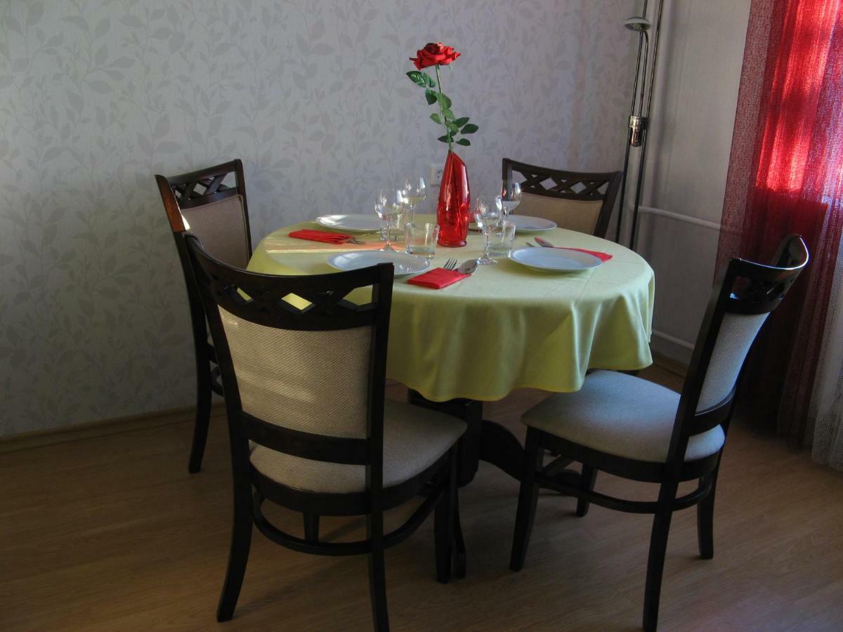 Gratarre Apartment Куресааре Екстериор снимка